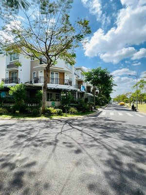 căn góc biệt thự siêu đẹp - kdc lovera park cần chuyển nhượng - 1 trệt 2 lầu - view công viên
