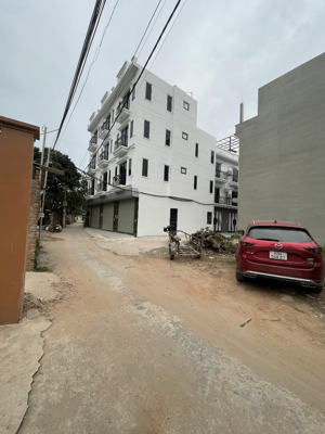 nhà 4tx45m2, đường thông ô tô đỗ cửa, 500m trường c1,c2 phụng châu, 1km đại học tdtt giá 3,4 tỷ