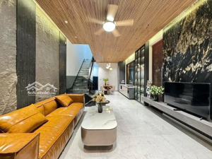 bán nhà 6 tầng- có thang máy- nguyễn hữu thọ 42m- 6tầng- sổ đỏ chính chủ nhỉnh 9tỷ (có tl)