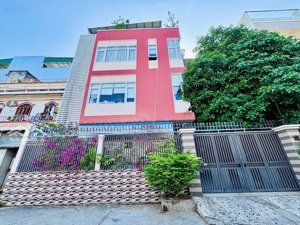 nhân - toà nhà 4 tầng ngang 15m đường châu văn liêm cách biển chỉ 4ph di chuyển