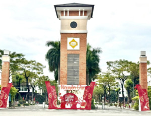 cần bán gấp lô đất biệt thự mặt sông hàn, tại kdc euro village. vị trí siêu đẹp. lh: 