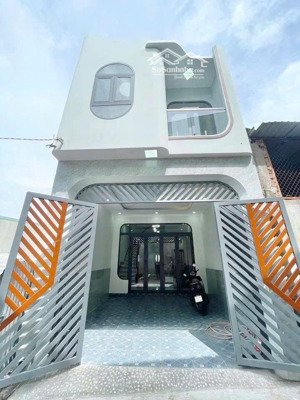 bán nhà 1 trệt 1 lầu thổ cư 100% gần chợ trảng dài giá chỉ 2tỷ890triệu
