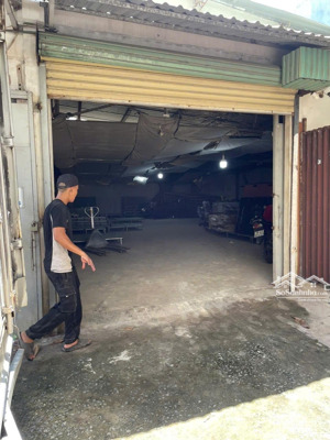 cho thuê kho dt 460m2, giá thuê 100k/m2, ở phường tân thành, tân phú.liên hệ: a tấn 