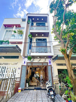 còn tin là còn nhà!!! chính chủ mặt tiền trần phú, q.5 - dt:67m2 (5x13,4)giá 6 tỷ 5 sổ hồng riêng