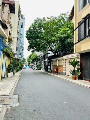 siêu đầu tư! bán chdv hxh tô hiến thành quận 10 hđt khủng giá chỉ 23 tỷ