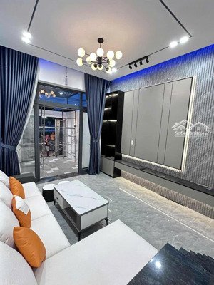 nhà 2 tầng mặt tiền đường 10,5m thiên thai - giá chỉ 2,8xx tỷ