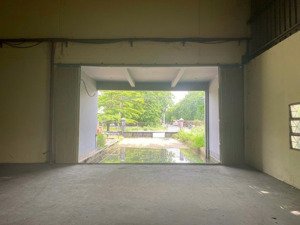 cho thuê xưởng đẹp , đường xe tải 13 tấn ,trấn văn giàu , bình chánh , bình điện 1.000kva