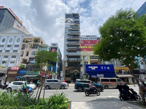 siêu rẻ! tòa nhà mt cộng hòa, q. tân bình - dt: 10x30m - hầm 8 tầng - hđt: 300 triệu - giá: 55 tỷ