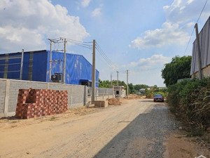 bán nhà xưởng 50*100 phường yên hưng tp tân uyên - bình dương