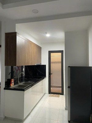 cần cho thuê 2pn2wc opal skyline full đầy đủ nội thất giá 7tr/tháng - view hồ bơi cực đỉnh