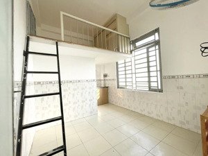 cho thuê phòng ban công cửa sổ trời giá hạt dẻ 2tr6, lê trọng tấn, bhh
