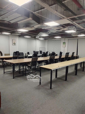 cho thuê văn phòng, 120m2 tại st moritz phạm văn đồng, thủ đức, hcm. gọi mở cửa xem