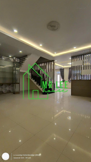 biệt thự 3 phòng có sẵn máy lạnh 3wc - sân để xe hơi gần aeon tân phú - đh công thương tp. hcm