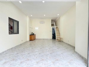 cửa hàng cho thuê, mặt bằng ngay nguyễn thái bình