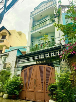 hẻm xe hơi, nhà đẹp 3 tầng 66m2 (4m ngang), gần phạm văn đồng