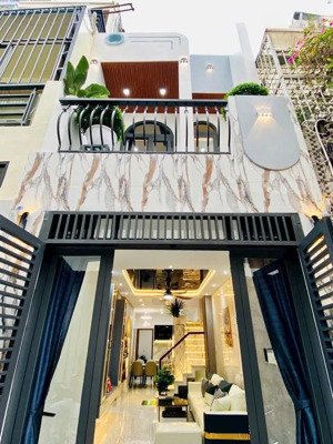 tôi bán nhà đường rộng 6,6m thạch thị thanh-q1, gần chợ tân định. 3tỷ750/68,4m2 đang cho thuê 23tr