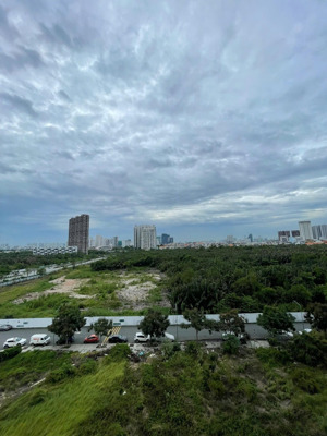 bán gấp 1pn - q7 boulevard - tầng trung view pmh - giá 2.150 tỷ. lh: tư vấn
