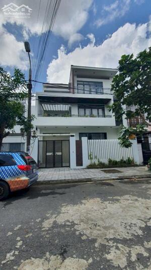 Chốt ngay căn biệt thự đẹp, sang trọng và gần sông Hàn, TP. Đà Nẵng