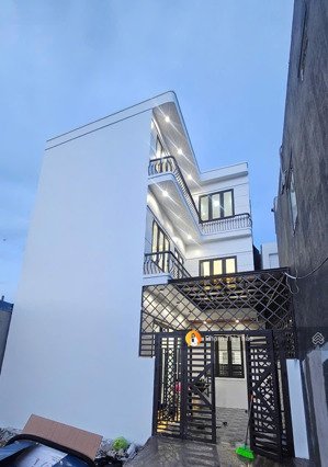 nhà 3 tầng sau nhà mặt đường tai kiến phong đồng thái an dương
