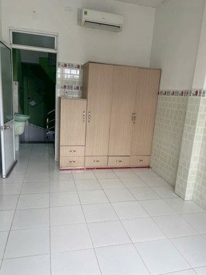 nhà cho thuê nguyên căn mặt tiền đường bà hom phường 13 quận 6