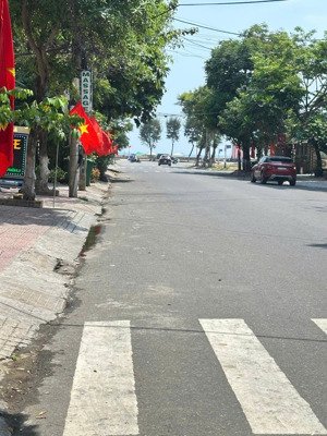không có thời gian kinh doanh cần cho thuê lại