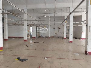 kho xưởng - ngay tt q. 10. cho thuê lẻ 300m2, 500m2, 8.000m2. đường xe cont, pccc, bảo vệ