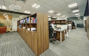 bán gấp sàn văn phòng tầng 2 chung cư lê văn lương full nội thất đẹp 850m2, chỉ 42 tr/m2, giá tốt