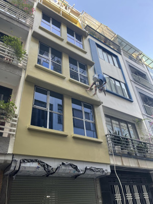 giá sốc chỉ với 7 triệu/th/sàn văn phòng 6 tầng mặt phố thanh liệt , thanh trì .vị trí đẹp .