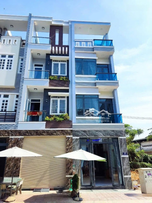 cần ra căn nhà 67m tại siêu dự án pht 6 ,hướng nam. sát bên làng đại học thủ đức