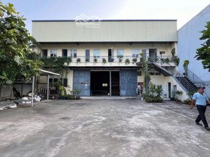 kho xưởng bãi 1.100m2 có văn phòng và có pccc, mặt tiền đường võ văn kiệt, lộ container