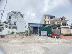 bán đất tặng nhà xưởng sẵn hđ thuê giá đầu tư