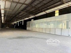 cho thuê xưởng khuôn viên 2000m, đức hoà, long an