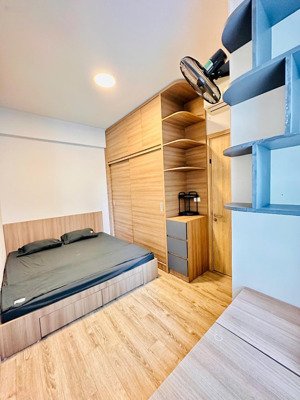 cho thuê căn 2 ngủ 1vs toà lake aquabay ban công rộng giá 7.5tr full đồ