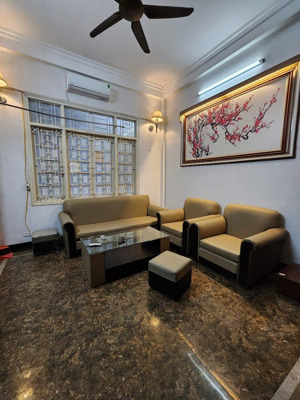 cho thuê căn hộ dịch vụ 60m2 giá 6tr ở hoàng ngân gần hoàng đạo thúy, lê văn lương, nhân chính