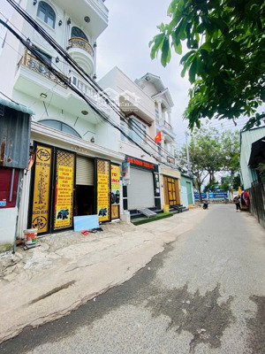 siêu đẹp xuất hiện, bán gấp nhà linh đông ngày trung tâm giá cực tốt 6,4 tỷ