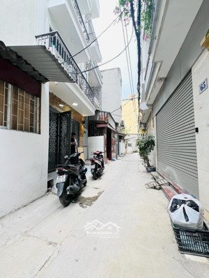 ccmn dòng tiền 600tr/năm - giải phóng - hoàng mai - ngõ ô tô vào nhà - cách phố 39m.