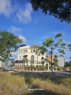 bán lô góc kdt mỹ gia thái hưng gói 5 hướng đông nam giá 36tr/m2