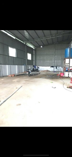 cho thuê kho xường 1/ lê văn khương q12 . dt 1000m