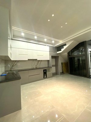 siêu phẩm siêu hiếm xây mới độc lập 5 tầng bên chẵn văn cao - đường nội bộ rộng thênh thang