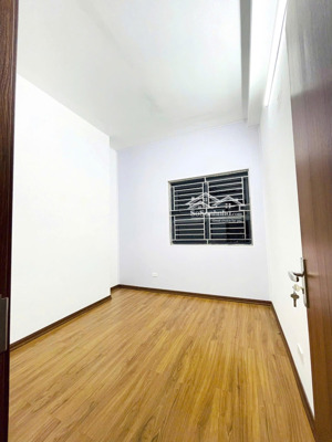 cho thuê căn 2pn ct12b kđt kim văn kim lũ. căn góc thoáng mát, dọn vào ở luôn. giá 8tr/th
