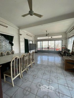 bán nhà mặt tiền kd ba đình q8 giáp quận 5 dt lớn 163m² (6x23) 6 tầng đầu tư sinh lời cao