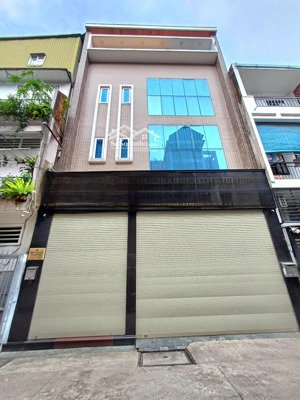 nhà hxh điện biên phủ dt: 7 x 16m 4 tầng suốt.