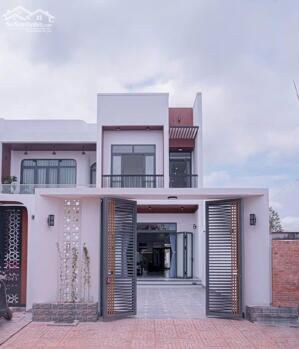 DO CHUYỂN CÔNG TÁC NÊN BÁN CĂN NHÀ LẦU SỔ RIÊNG TÂM HUYẾT CHỈ HƠN 2 TỶ XÍU THÔI Ạ