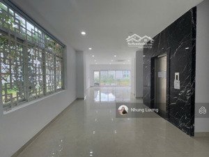 shophouse nguyễn cơ thạch, diện tích: 7.1 * 24. bàn giao hoàn thiện tường trần sàn, máy lạnh trung.