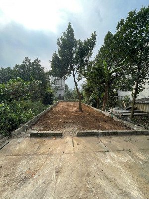 nhỉnh 2tỷ xíu 81.5m khu phân lô ck2 thuỷ xuân tiên chương mỹ hà nội.cách quốc lộ 100m