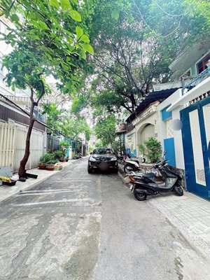 bán nhà hẻm xe hơi tô hiến thành quận 10 ngang 6.5m 180m2 đúc 5 tầng 7pn chỉ 28 tỷ tl