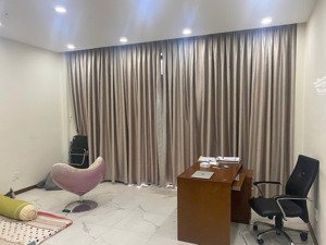 bán căn nhà phố kdc him lam q7 dt: 5x20m giá 27,5 tỷ vị trí đẹp giá đầu tư lh: 
