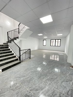 cho thuê nhà 150m2 x 4 tầng, 25tr, dương nội, 