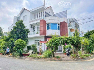 nhà 3 lầu góc 2 mặt tiền nam long ngang 8 mét 7,99 tỷ, tp cần thơ