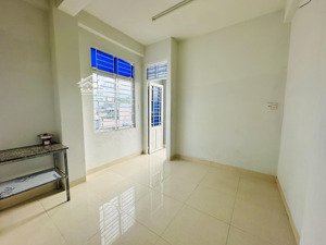 cho thuê phòng trọ giá 1,8tr/tháng, sạch sẽ, thoáng mát, an ninh, ban công, đảm bảo pccc